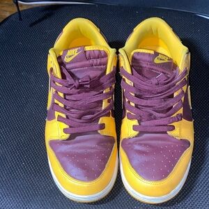 Nike Arizona State Dunks Maroon and Yellow Men’s Shoes sz. 10.5